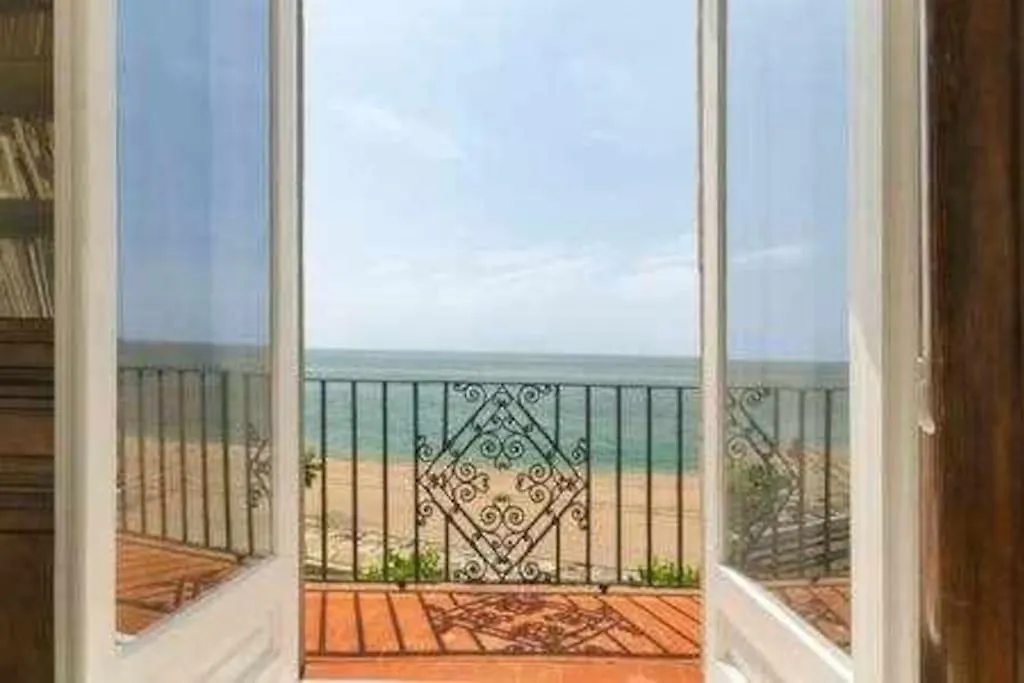 Casa de Férias Casa Mas Blau Seafront Views Family Vila Sant Pol De Mar