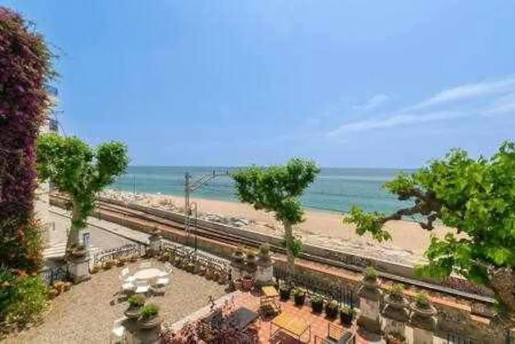 Casa Mas Blau Seafront Views Family Villa Sant Pol De Mar İspanya